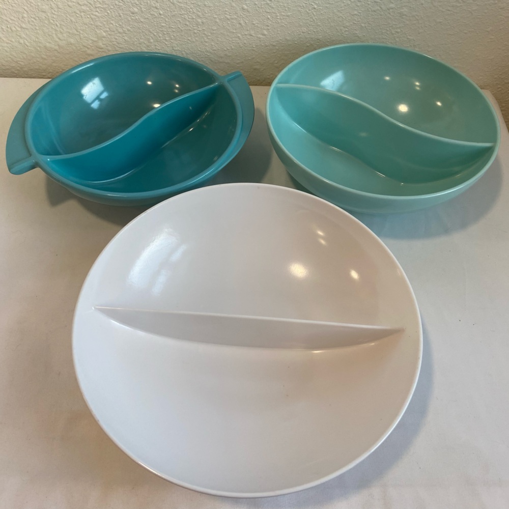 (3) Vintage melmac bowls